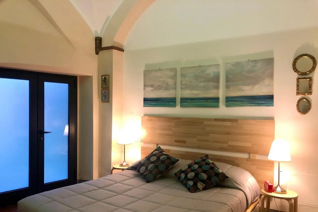 Apartment Casa Nausicaa, Piano Terra Nel Cuore Della Citta Con Aria Condizionata Italy